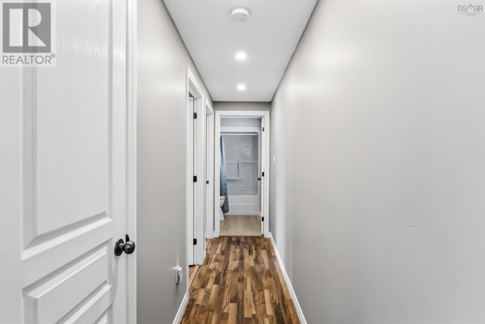 Property 23 of 32 of 8 Irven Drive