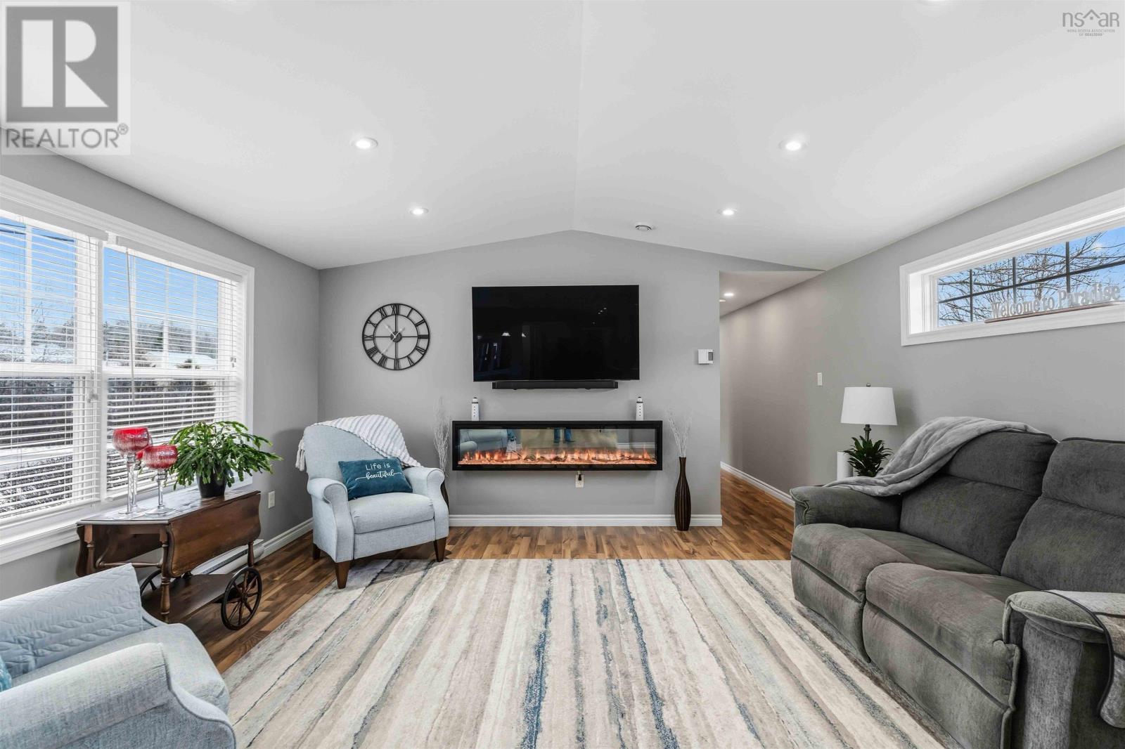 Property 20 of 32 of 8 Irven Drive