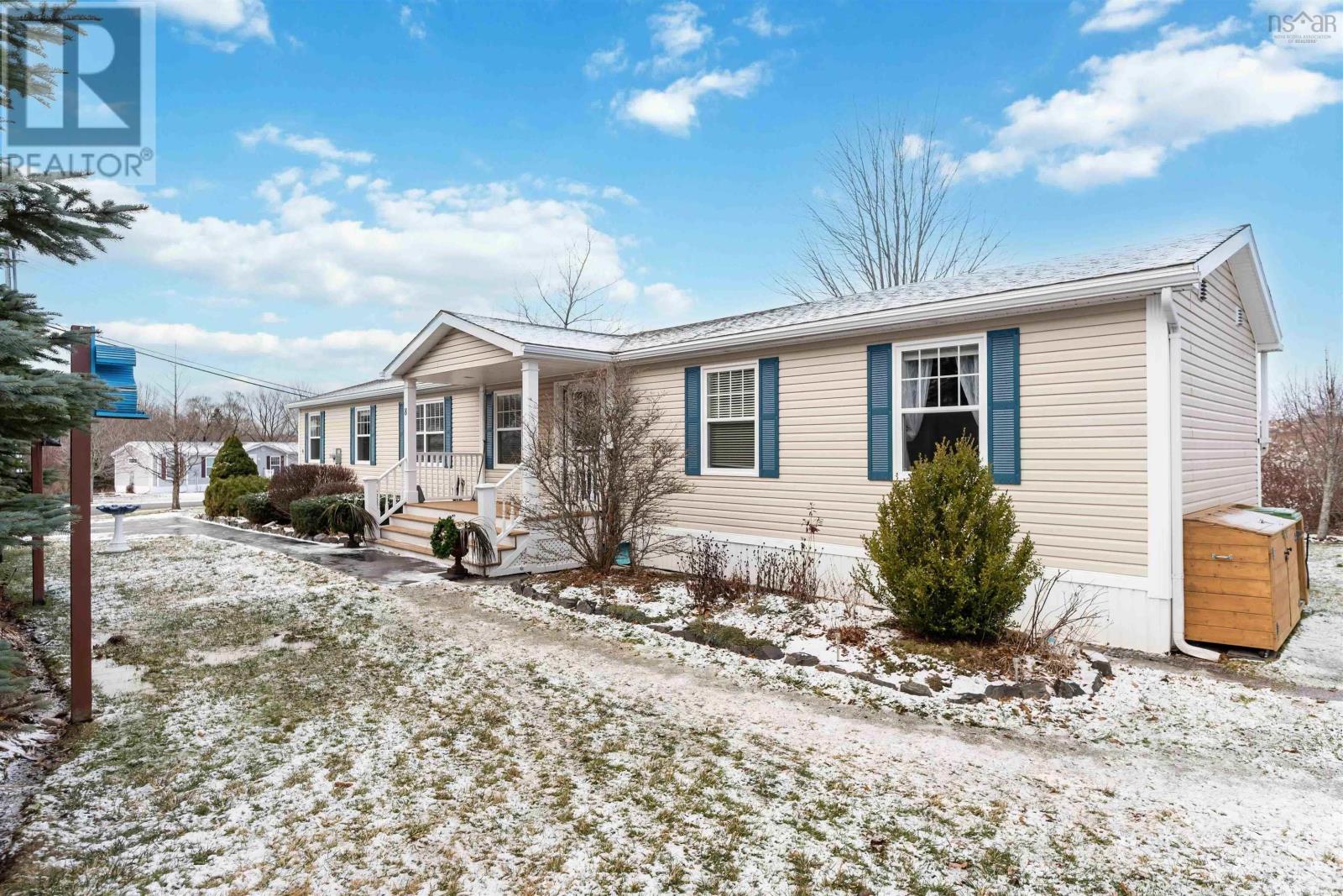 Property 31 of 32 of 8 Irven Drive