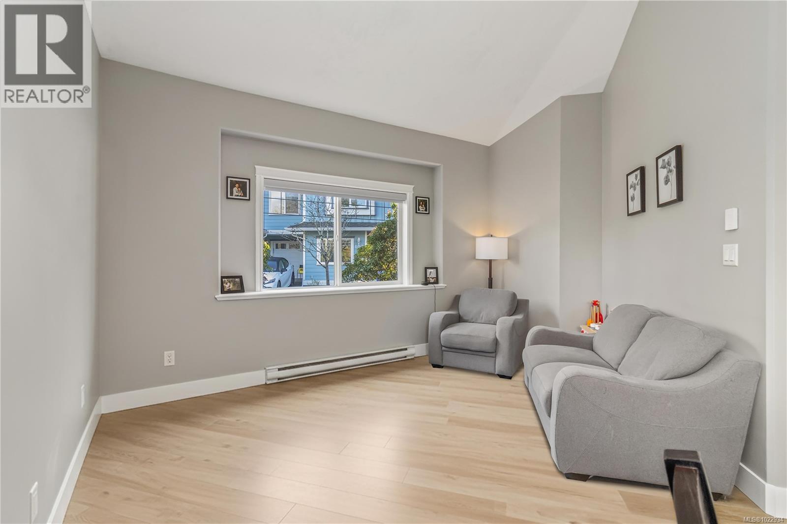 102 951 Goldstream Avenue, Langford