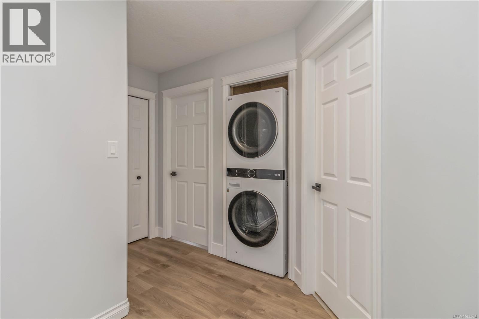 102 951 Goldstream Avenue, Langford