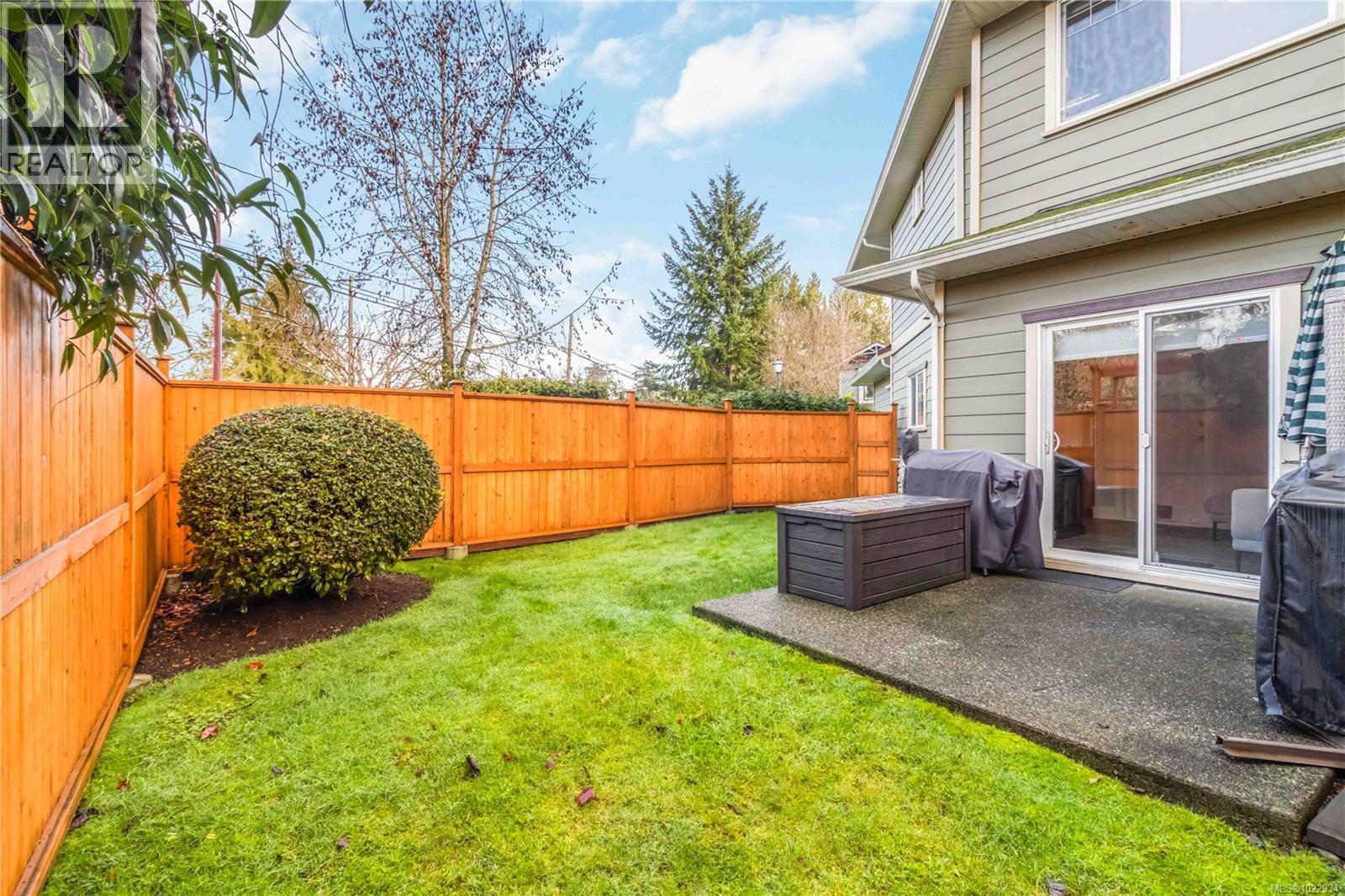 102 951 Goldstream Avenue, Langford