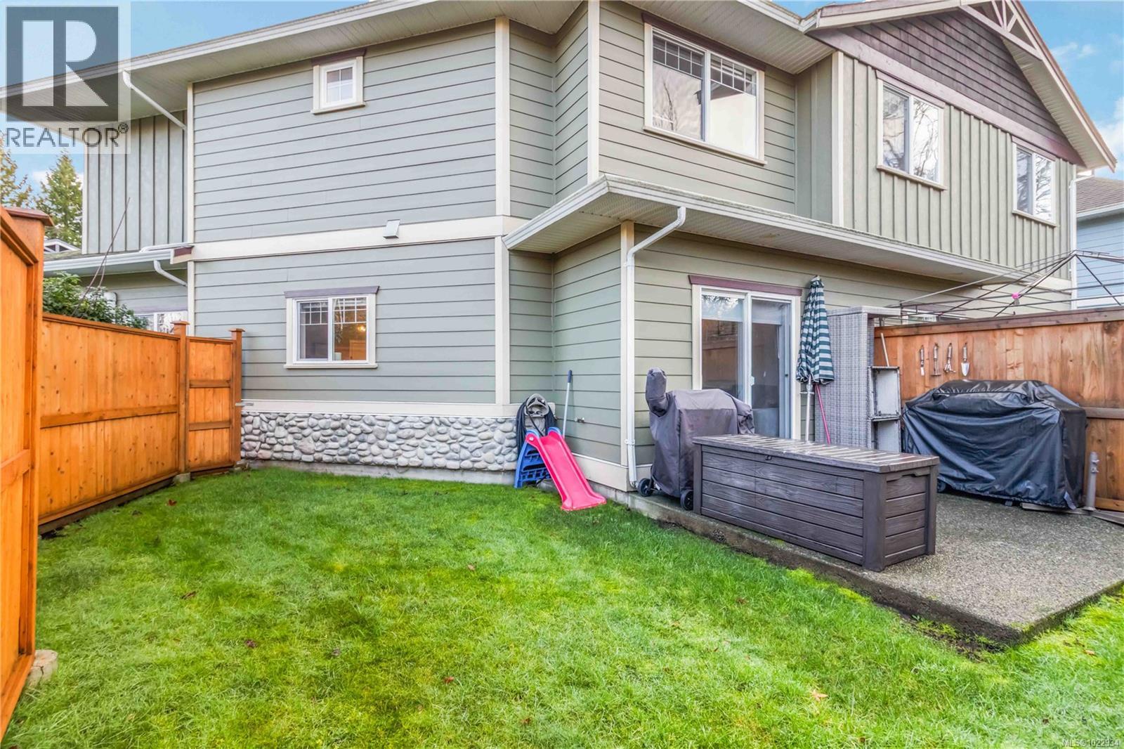 102 951 Goldstream Avenue, Langford