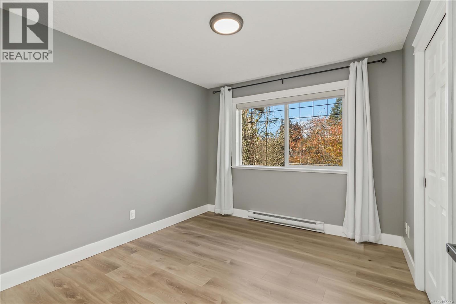 102 951 Goldstream Avenue, Langford