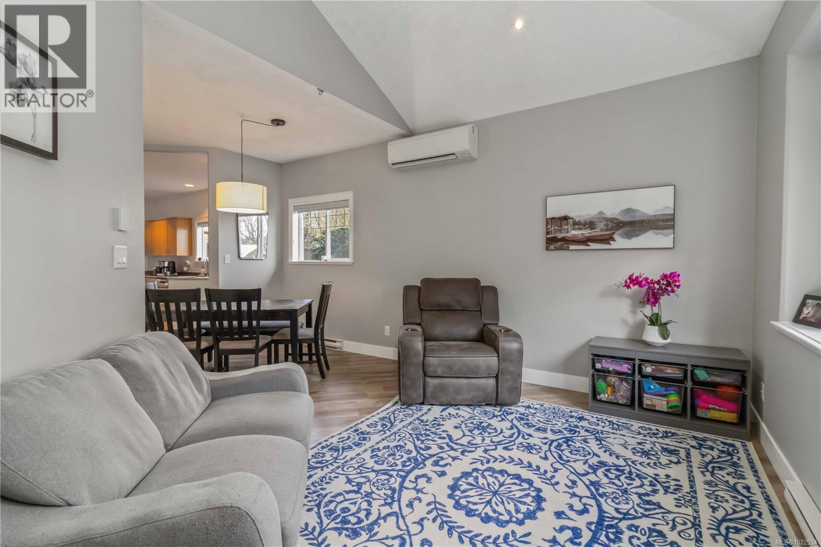 102 951 Goldstream Avenue, Langford