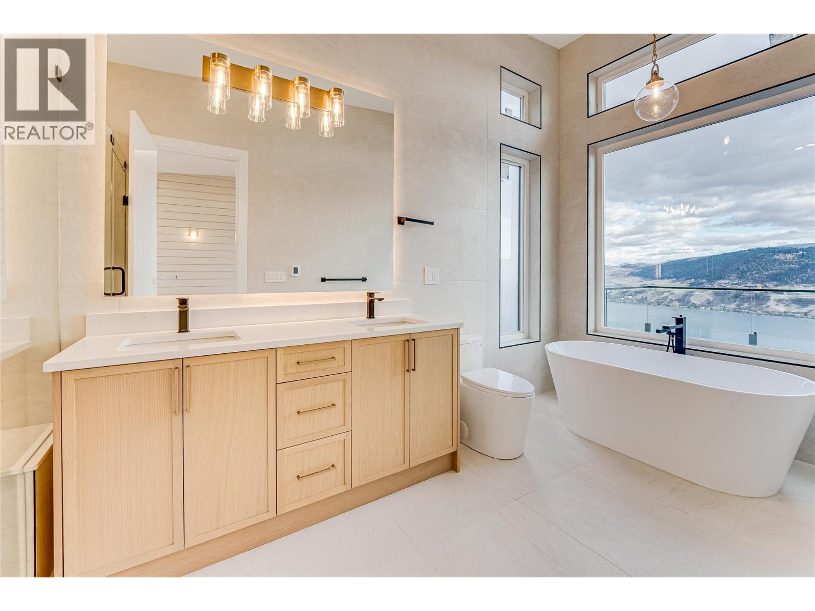  8924 Tavistock Road, Vernon