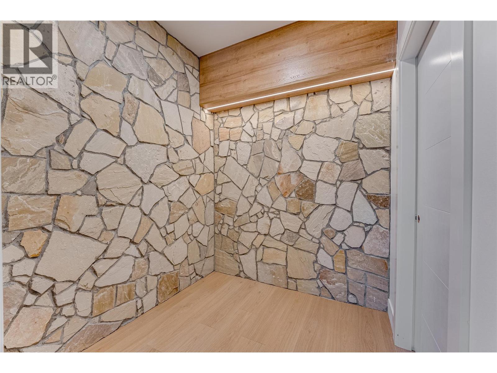  8924 Tavistock Road, Vernon