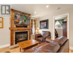 105-10 - 1052 Rat Bay Road, Lake Of Bays, ON P1H2J6 Photo 11