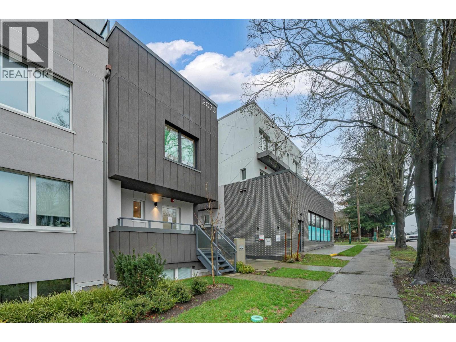 2071 E 1ST AVENUE, Vancouver