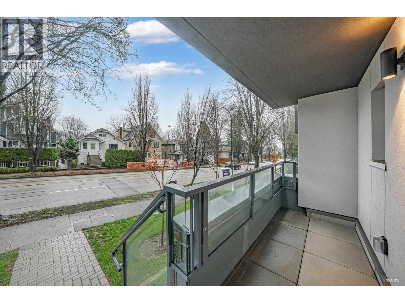 2071 E 1ST AVENUE, Vancouver