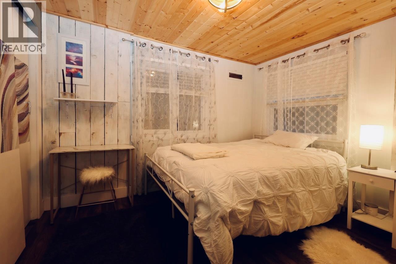 #20 1409 11TH AVENUE - 19