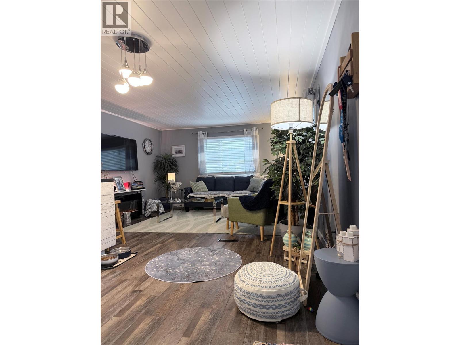 #20 1409 11TH AVENUE - 7