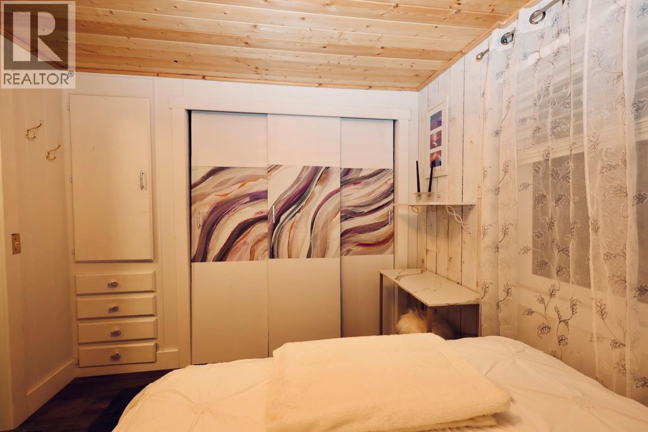 #20 1409 11TH AVENUE - 20