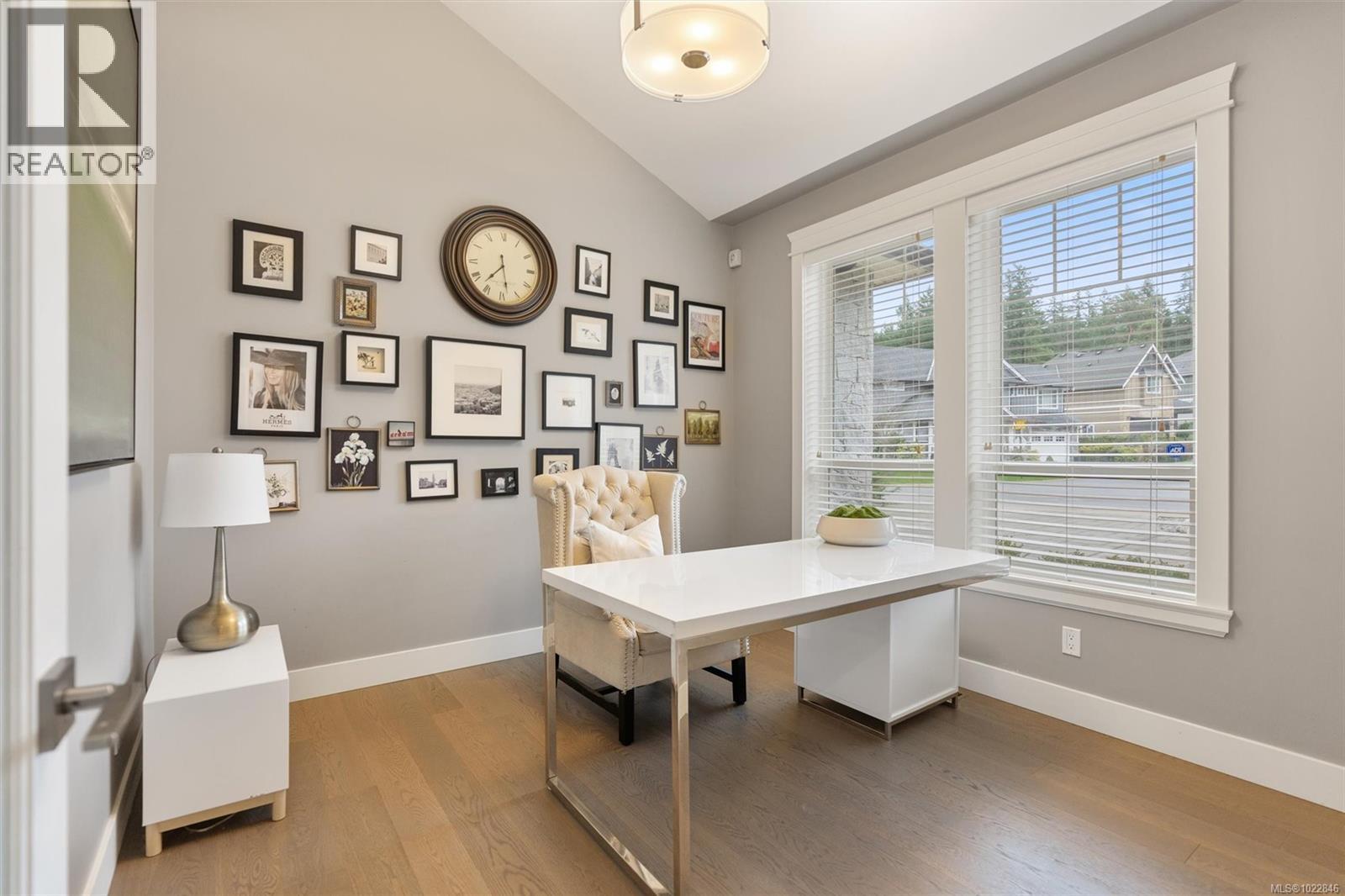  2168 Champions Way, Langford