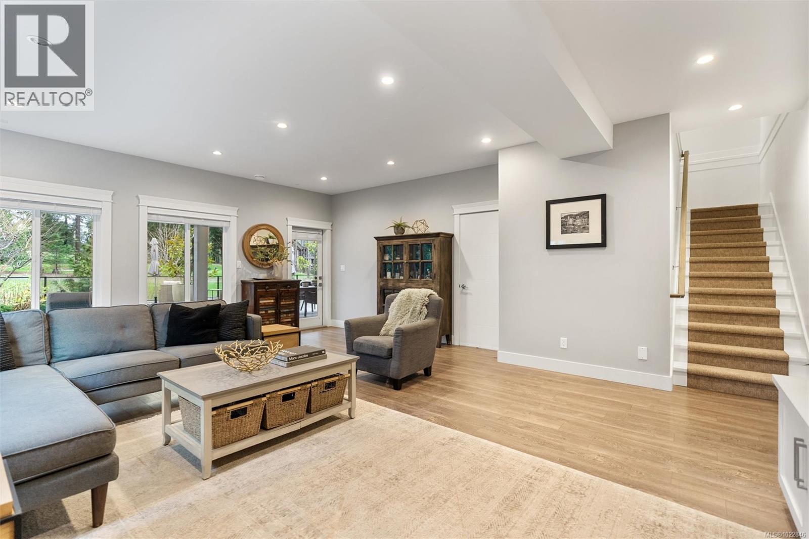  2168 Champions Way, Langford