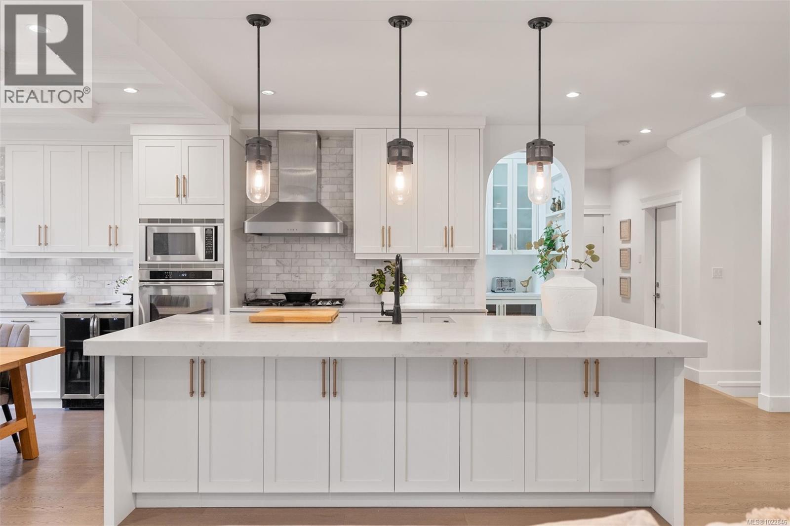  2168 Champions Way, Langford