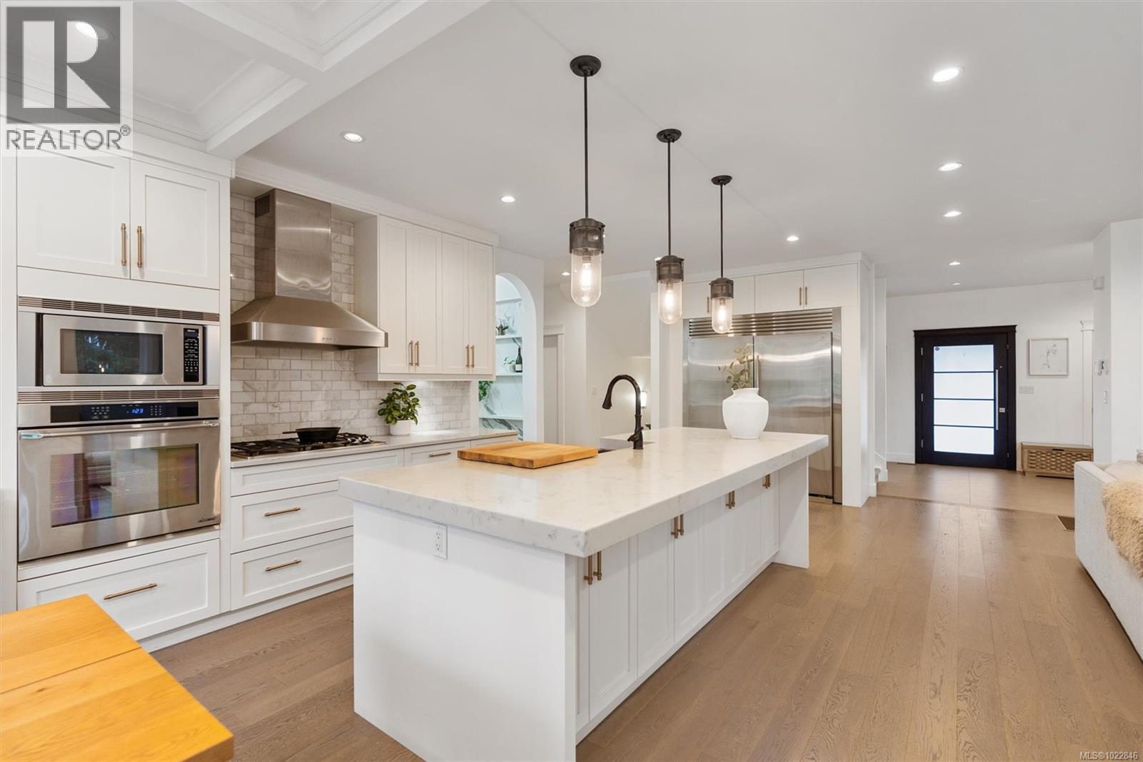  2168 Champions Way, Langford