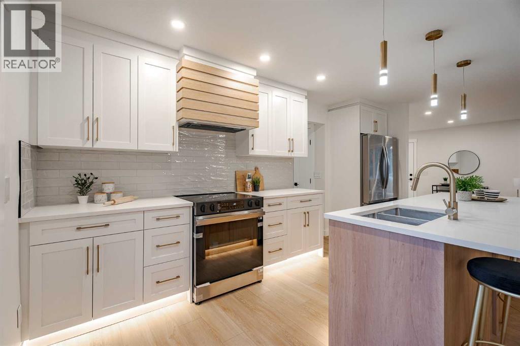 Single Family House Bungalow for Sale in  Hunterston Place NW Huntington Hills Calgary 