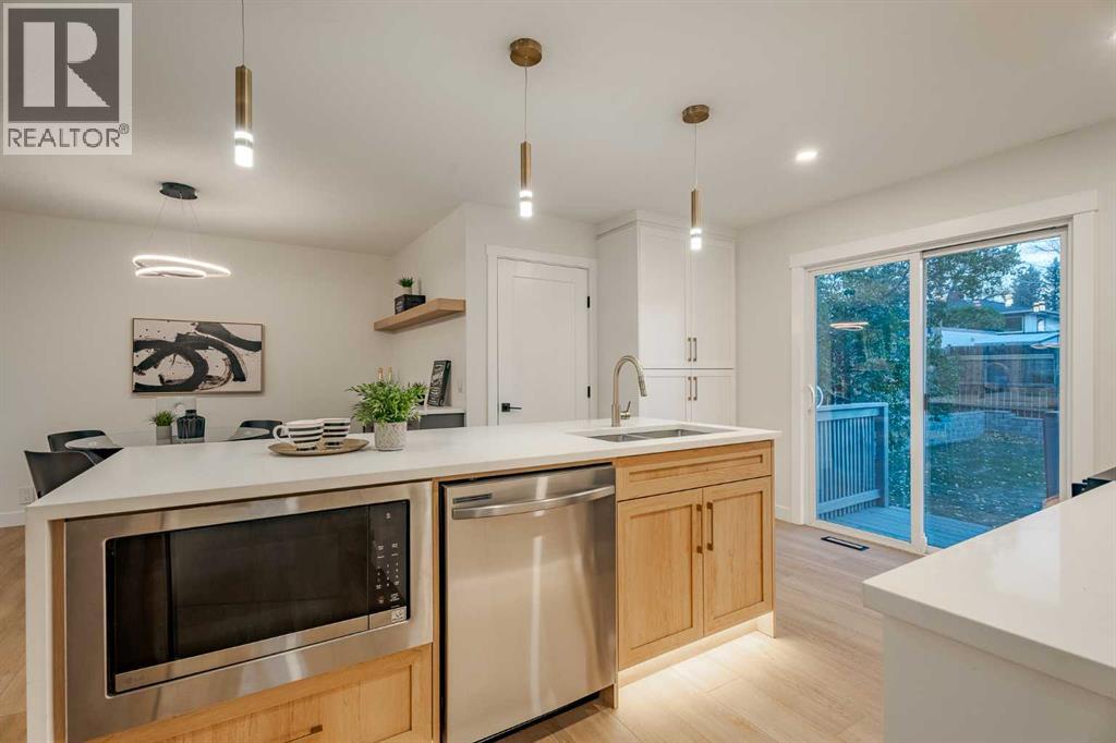 Single Family House Bungalow for Sale in  Hunterston Place NW Huntington Hills Calgary 