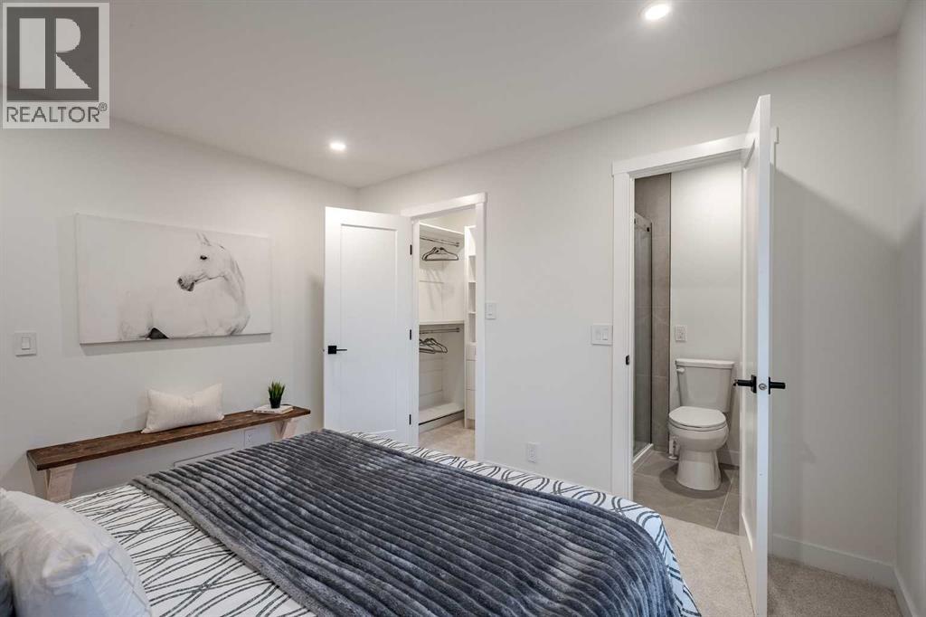 Single Family House Bungalow for Sale in  Hunterston Place NW Huntington Hills Calgary 