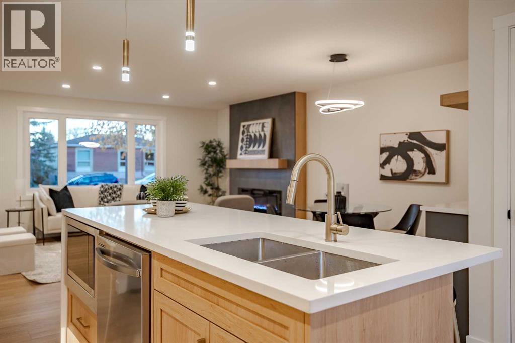 Single Family House Bungalow for Sale in  Hunterston Place NW Huntington Hills Calgary 