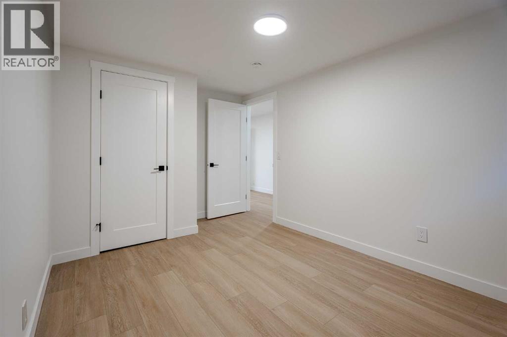 Single Family House Bungalow for Sale in  Hunterston Place NW Huntington Hills Calgary 