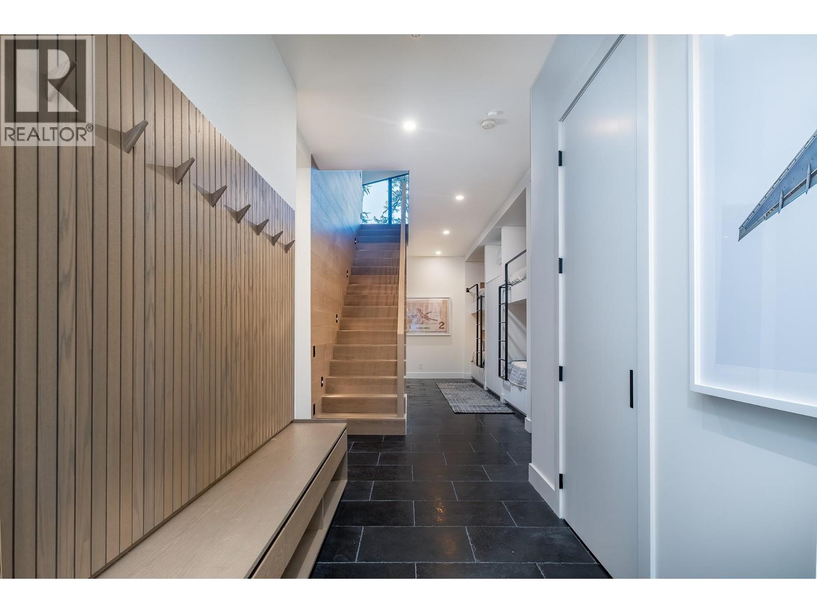 322 Larch Terrace, Rossland