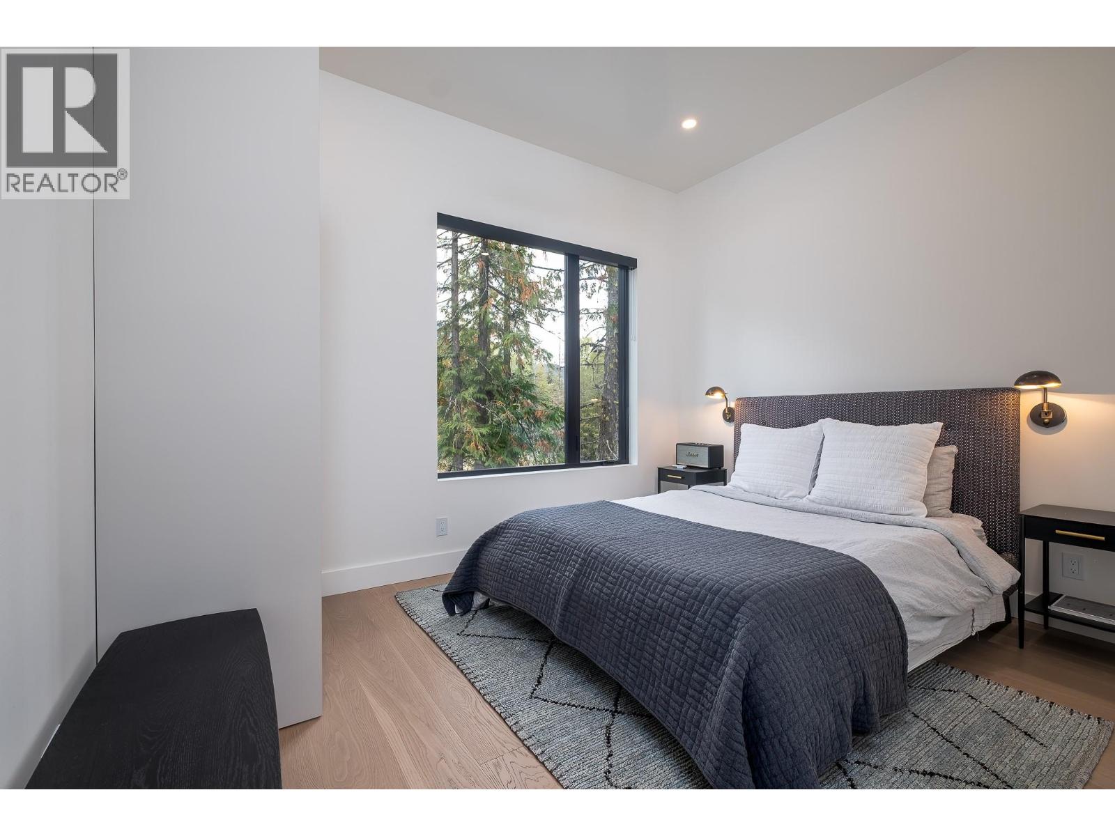 322 Larch Terrace, Rossland