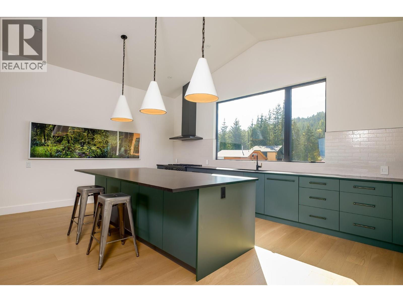 322 Larch Terrace, Rossland