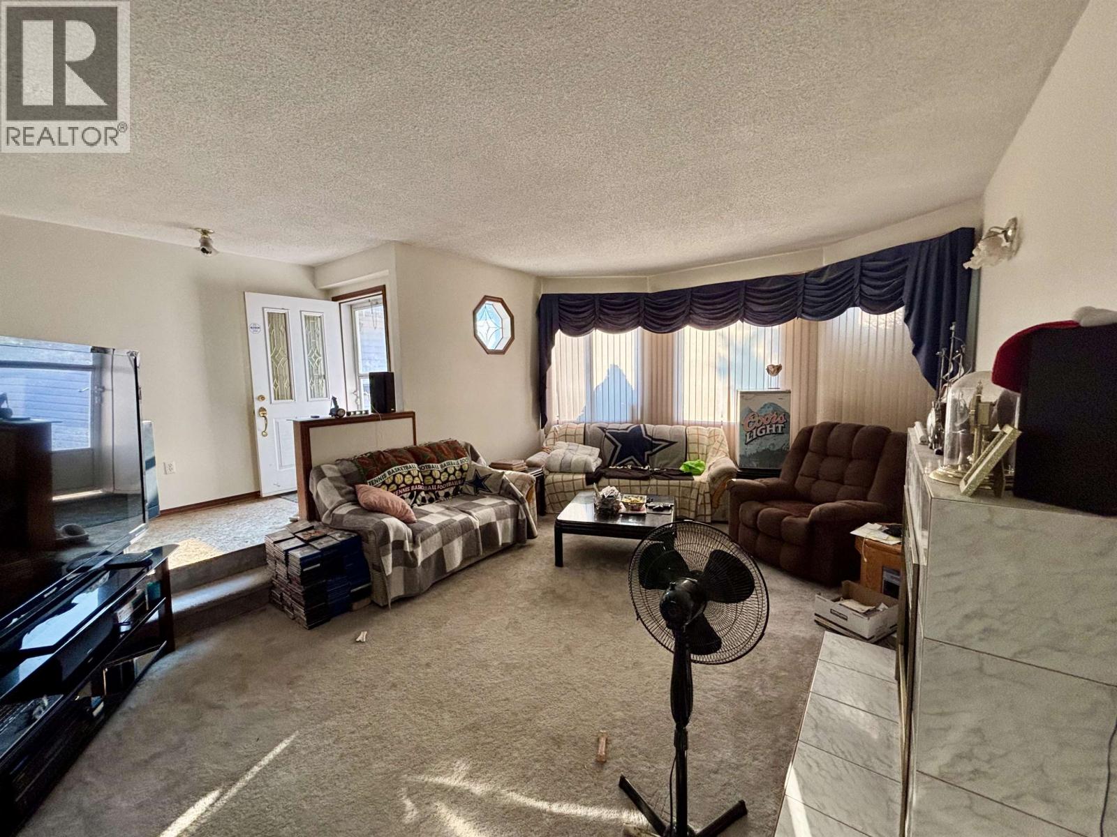 7788 THOMPSON DRIVE - 14