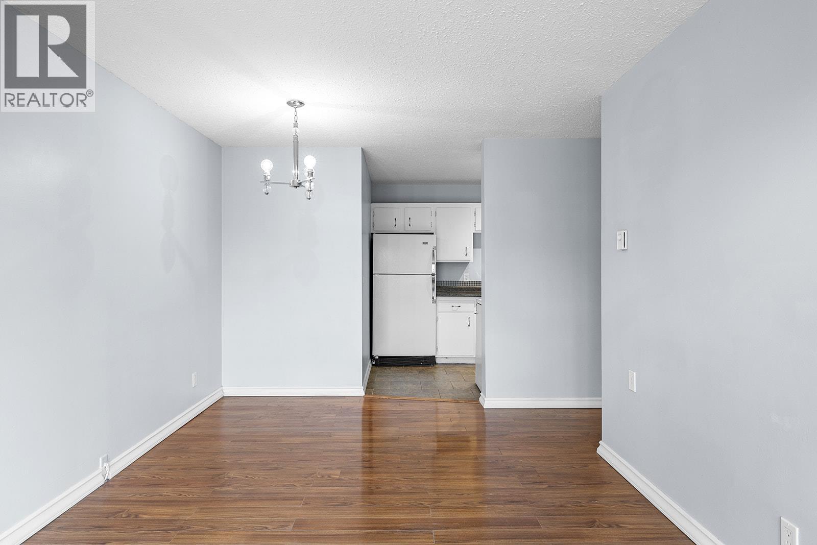 203 625 Rowcliffe Avenue, Kelowna