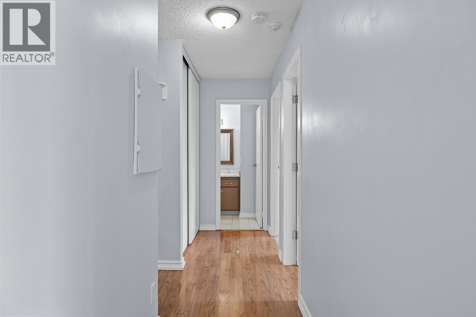 203 625 Rowcliffe Avenue, Kelowna