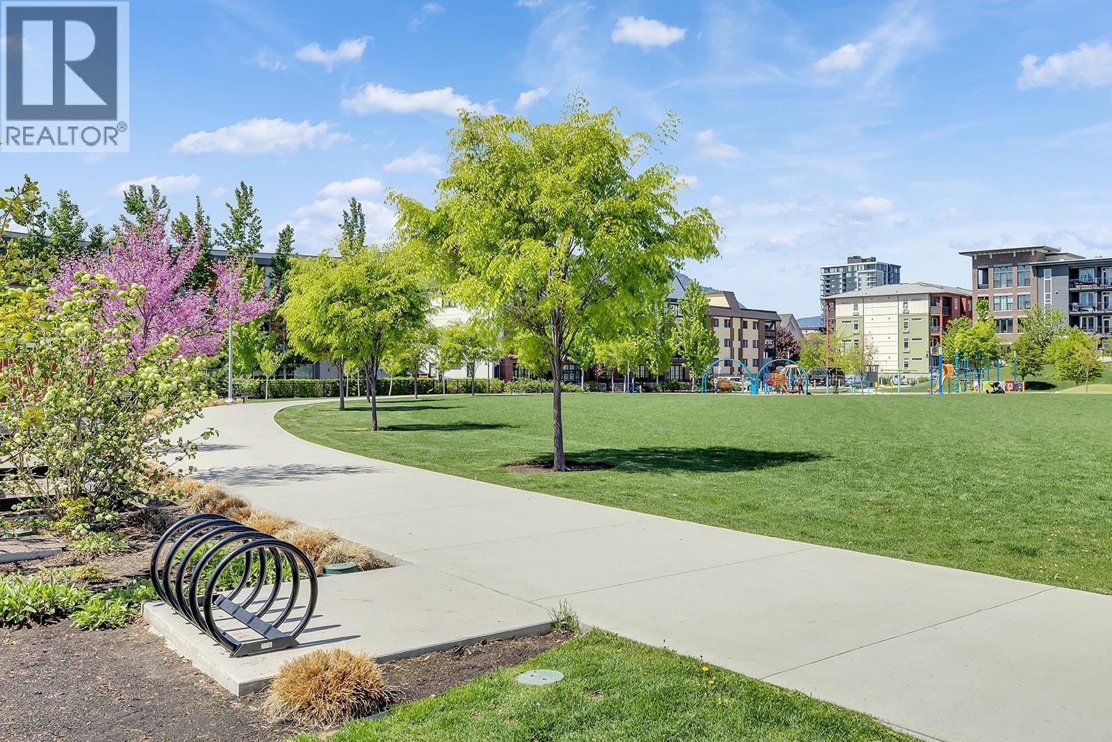 203 625 Rowcliffe Avenue, Kelowna