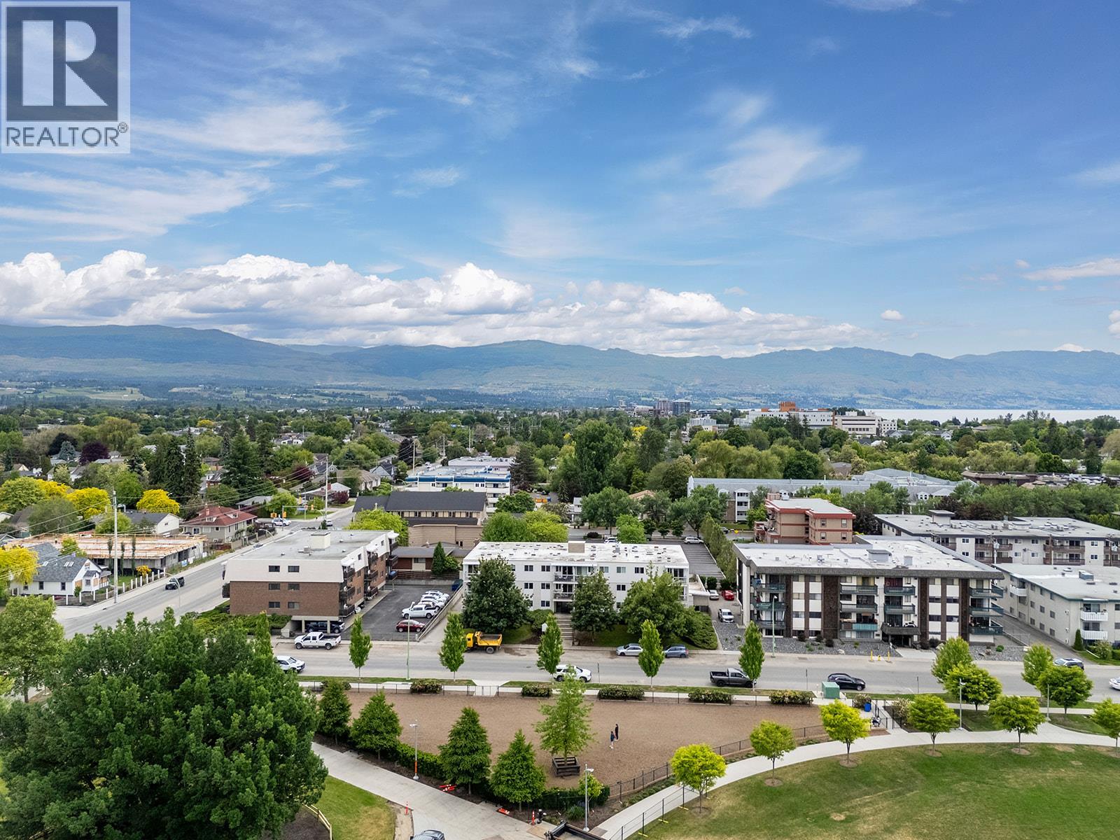 203 625 Rowcliffe Avenue, Kelowna