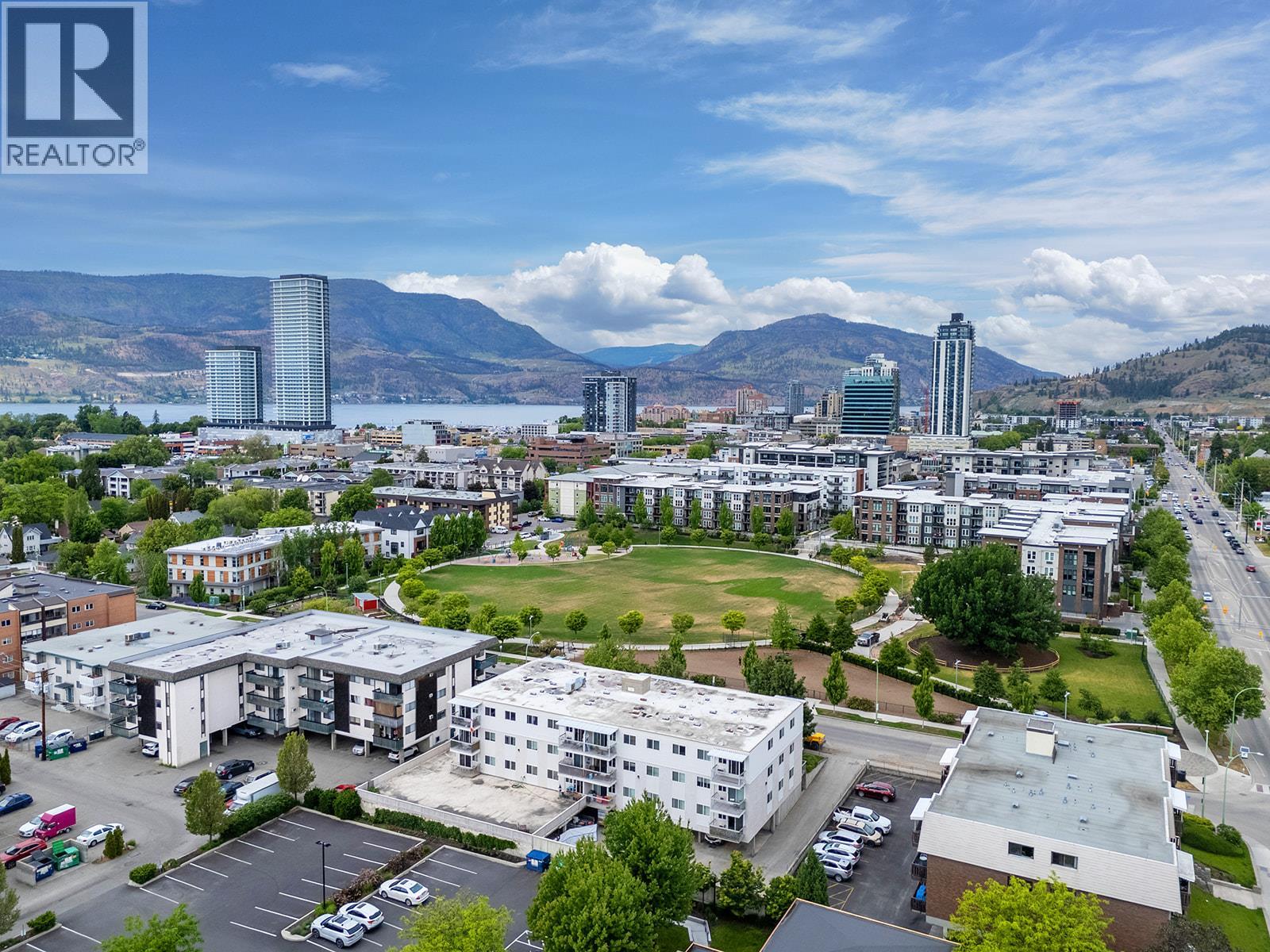 203 625 Rowcliffe Avenue, Kelowna