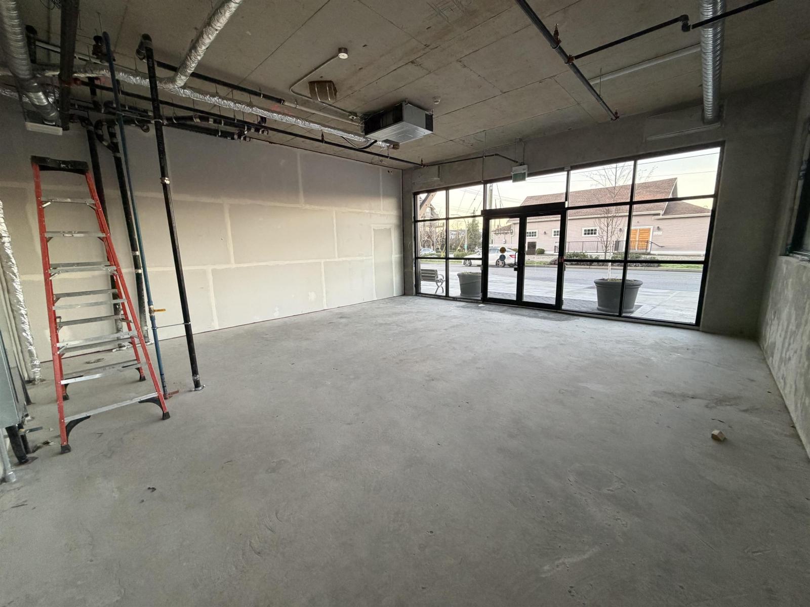 Retail in Langley - Image 13