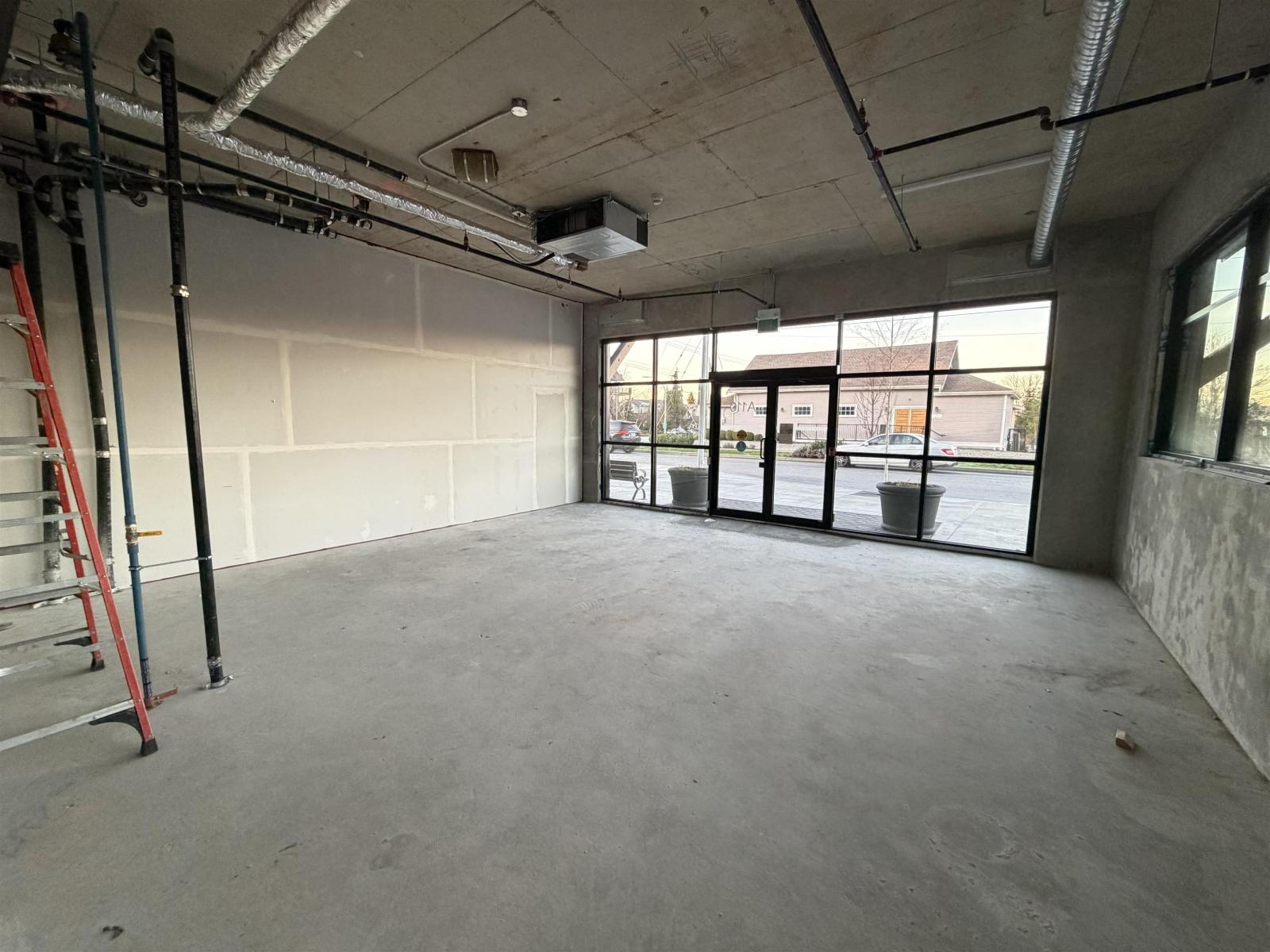 Retail in Langley - Image 12