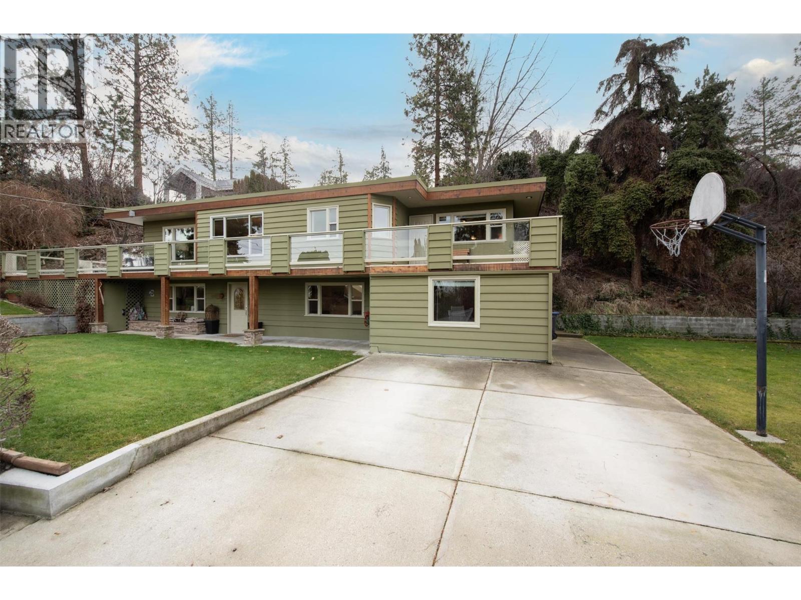  391 Braeloch Road, Kelowna