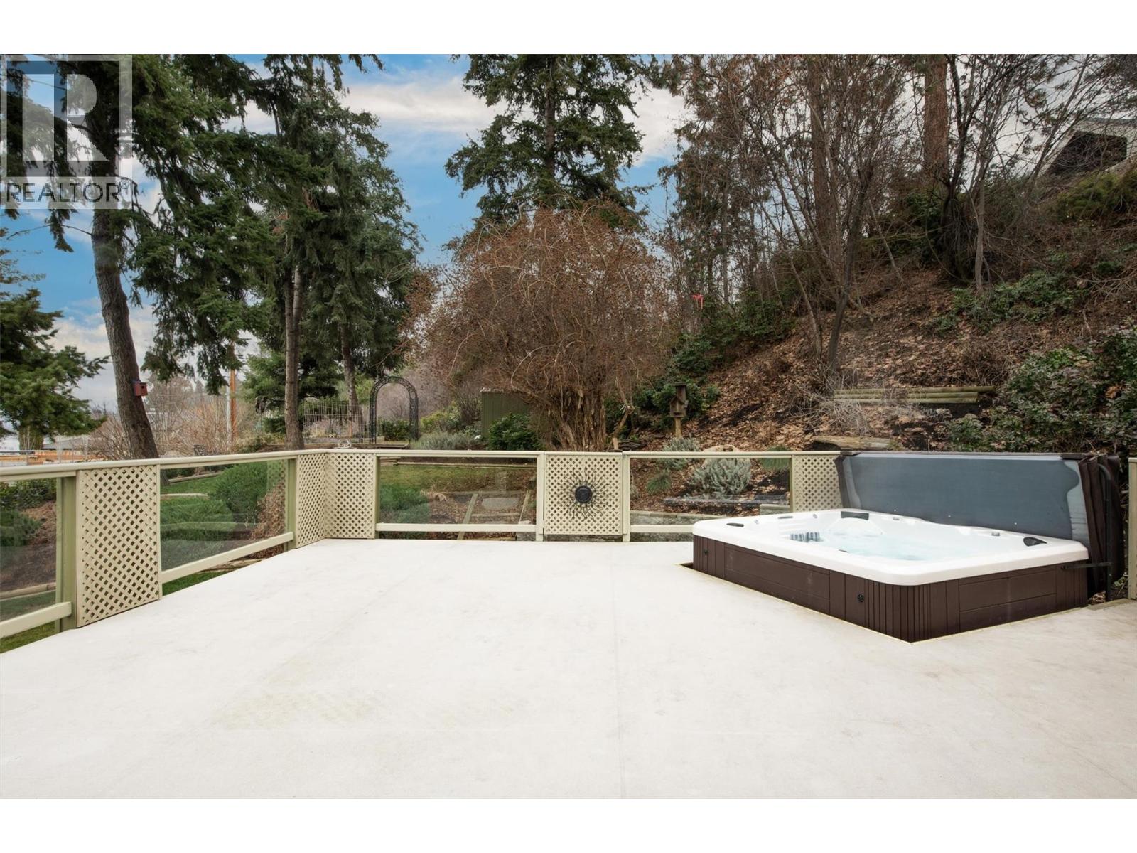  391 Braeloch Road, Kelowna