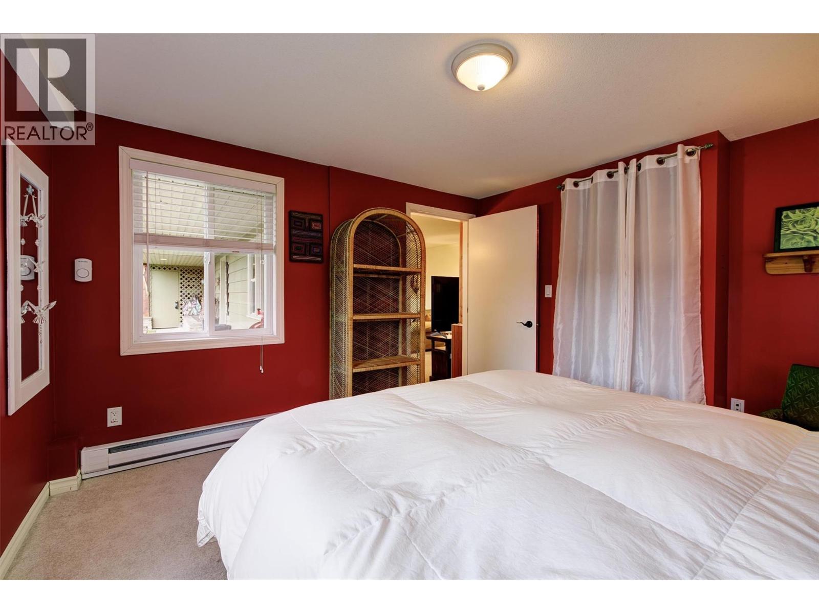  391 Braeloch Road, Kelowna