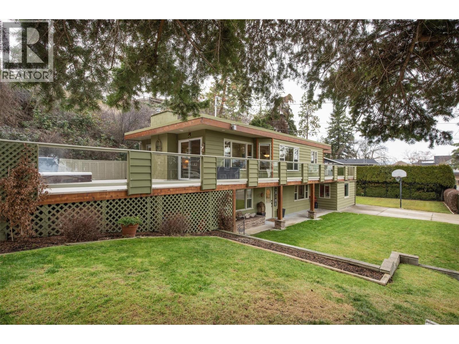  391 Braeloch Road, Kelowna