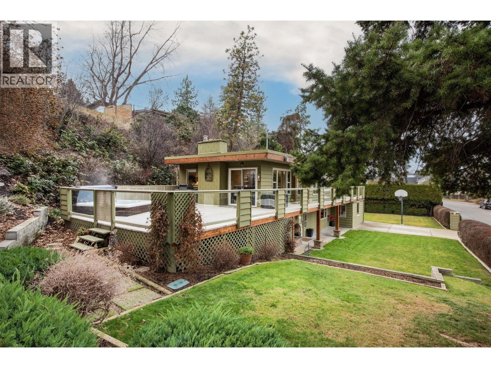  391 Braeloch Road, Kelowna