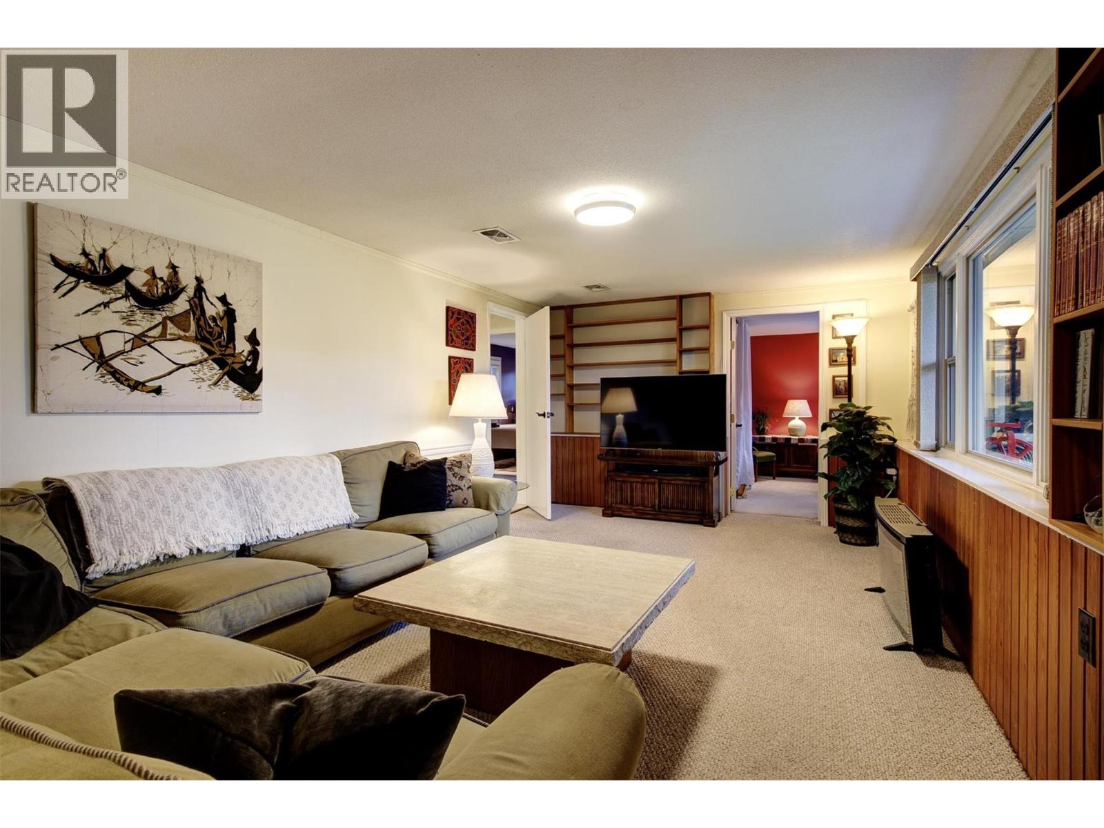  391 Braeloch Road, Kelowna