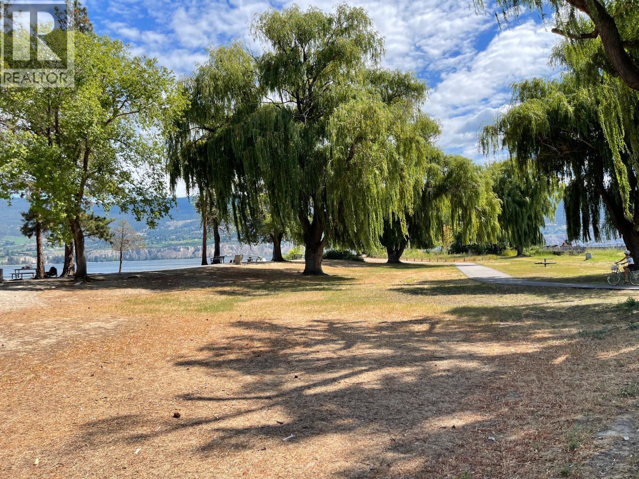 1716 Treffry Place, Summerland