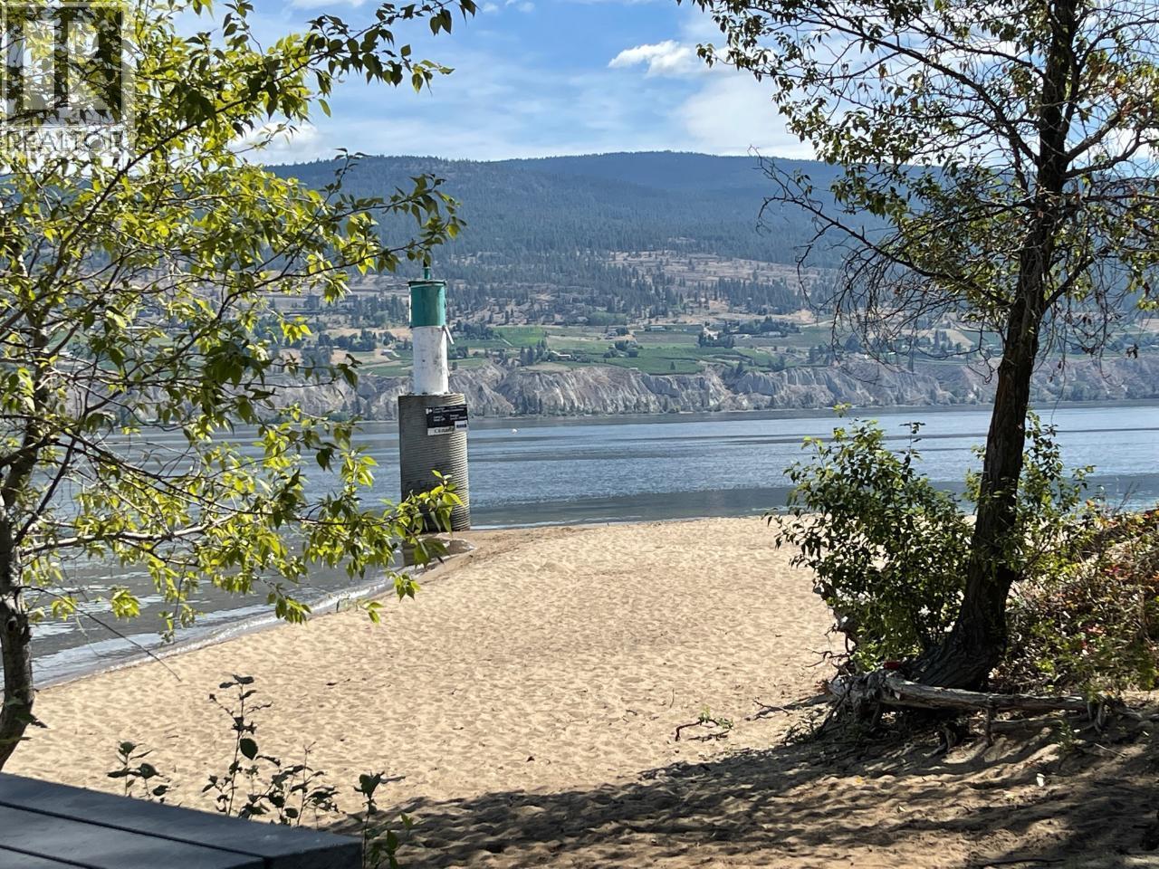 1716 Treffry Place, Summerland