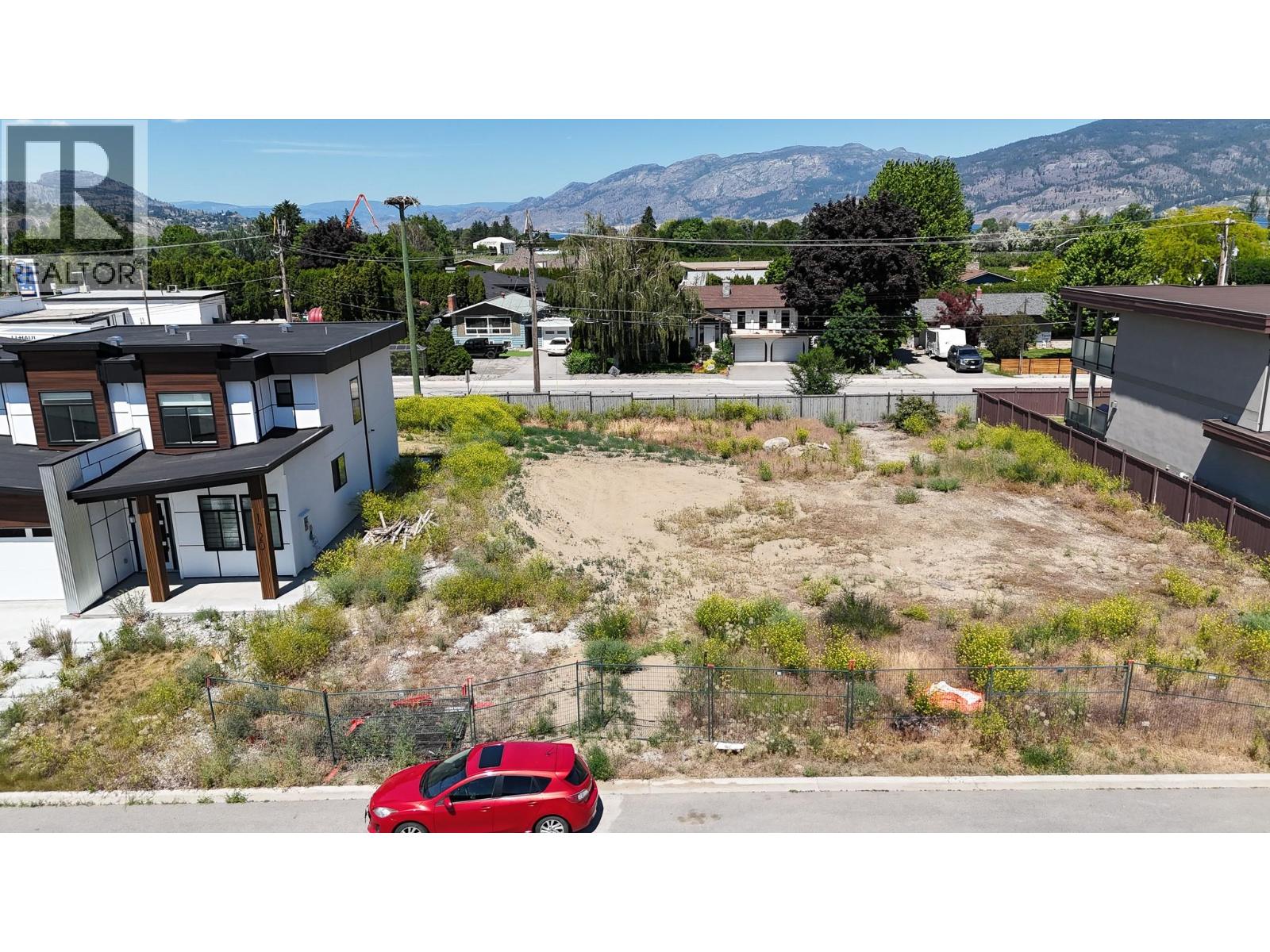 1716 Treffry Place, Summerland
