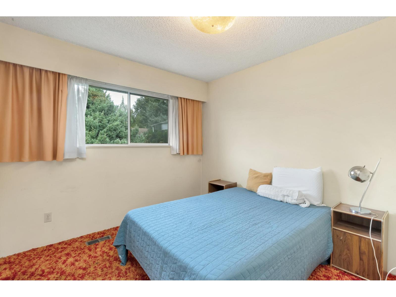 11138 84B Avenue, Delta