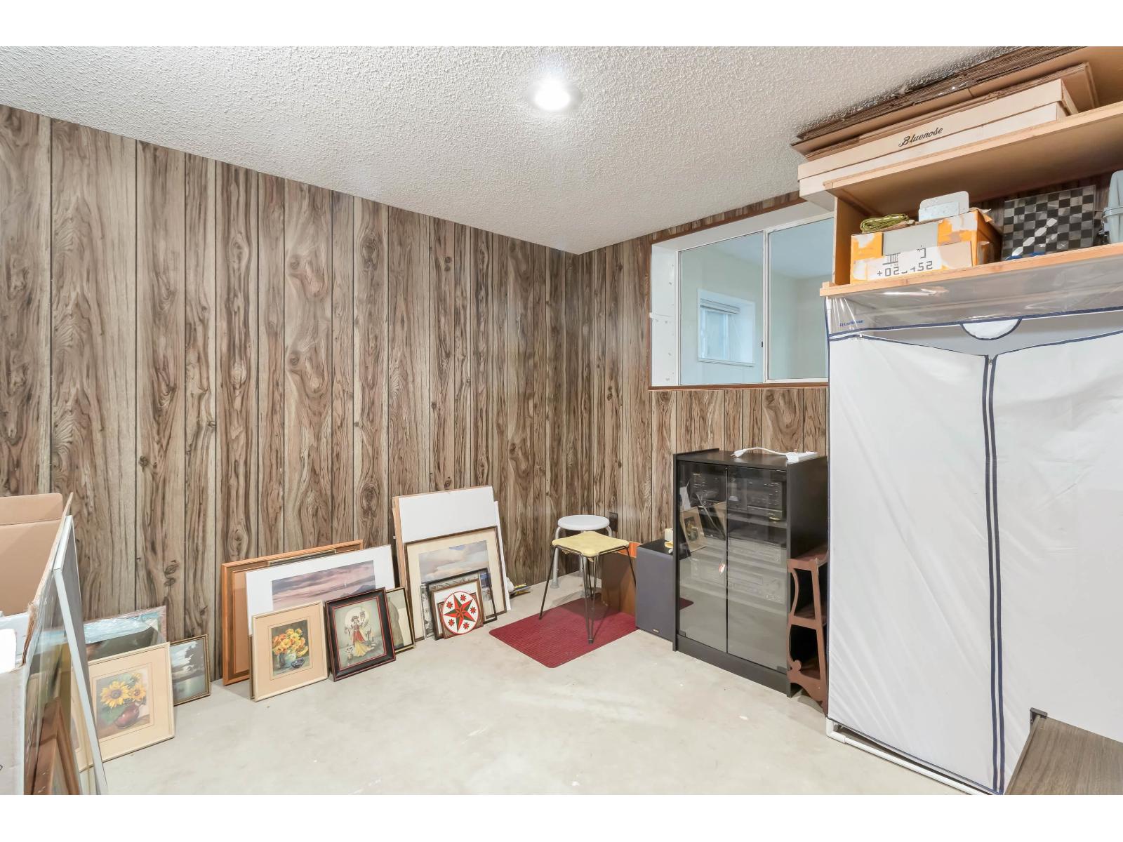 11138 84B Avenue, Delta