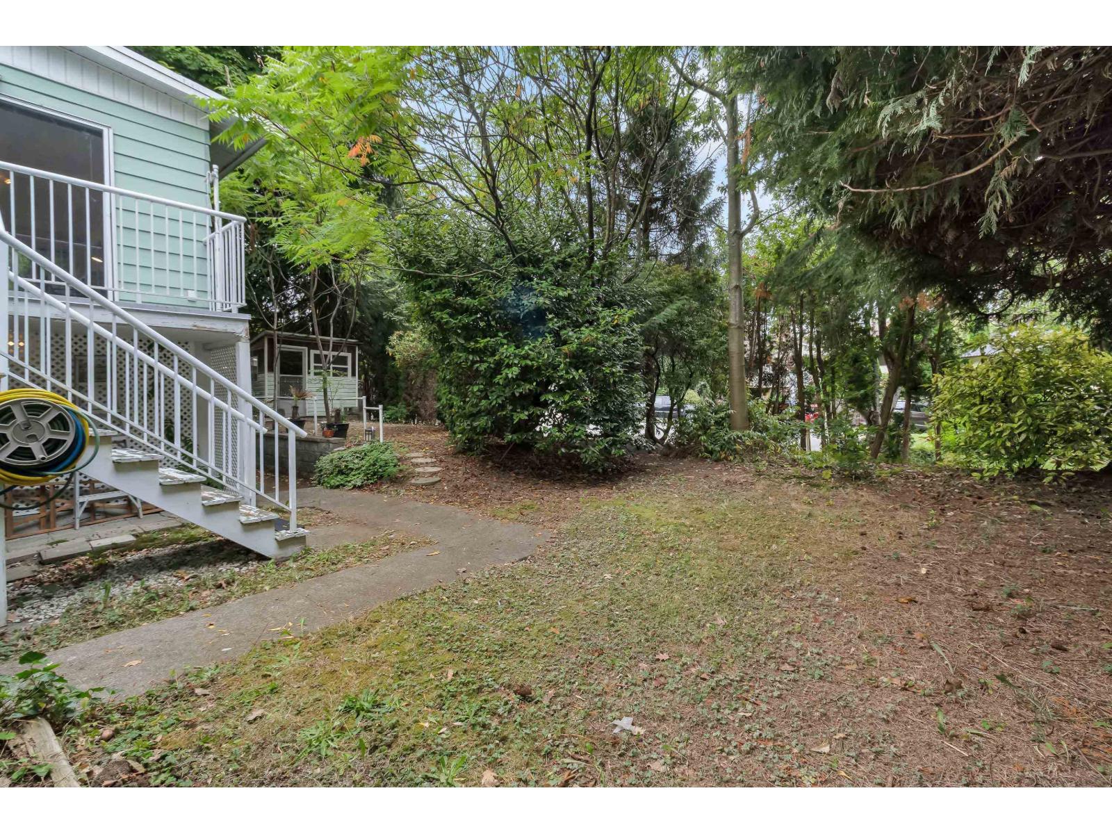 11138 84B Avenue, Delta