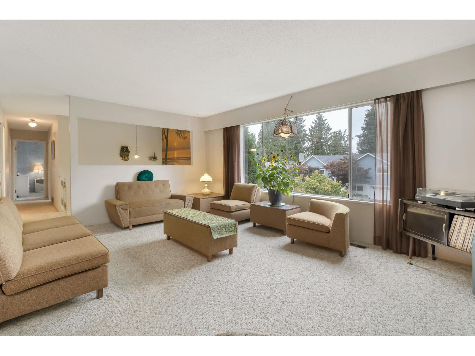 11138 84B Avenue, Delta